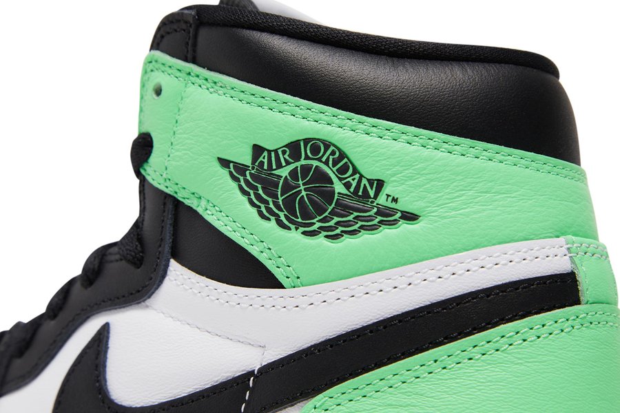 Jordan 1 Retro High OG Green Glow New Size 14M