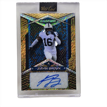 تحميل الصورة إلى عارض المعرض، 2023 Wild Card Alumination Auto Gold Shimmer 17/20 Ji'Ayir Brown #AB-67