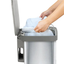 将图片加载到图库查看器,Glad Stainless Steel 13-Gallon Trash Can and Bag Bundle