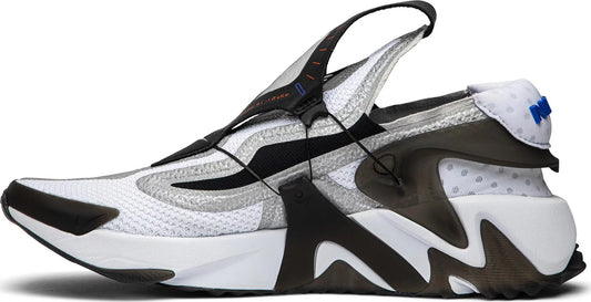 Nike Adapt Huarache White Black Size 9.5M / 11W New