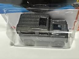 Hot Wheels Land Rover Defender 90 HW Hot Trucks 10/10, 227/250