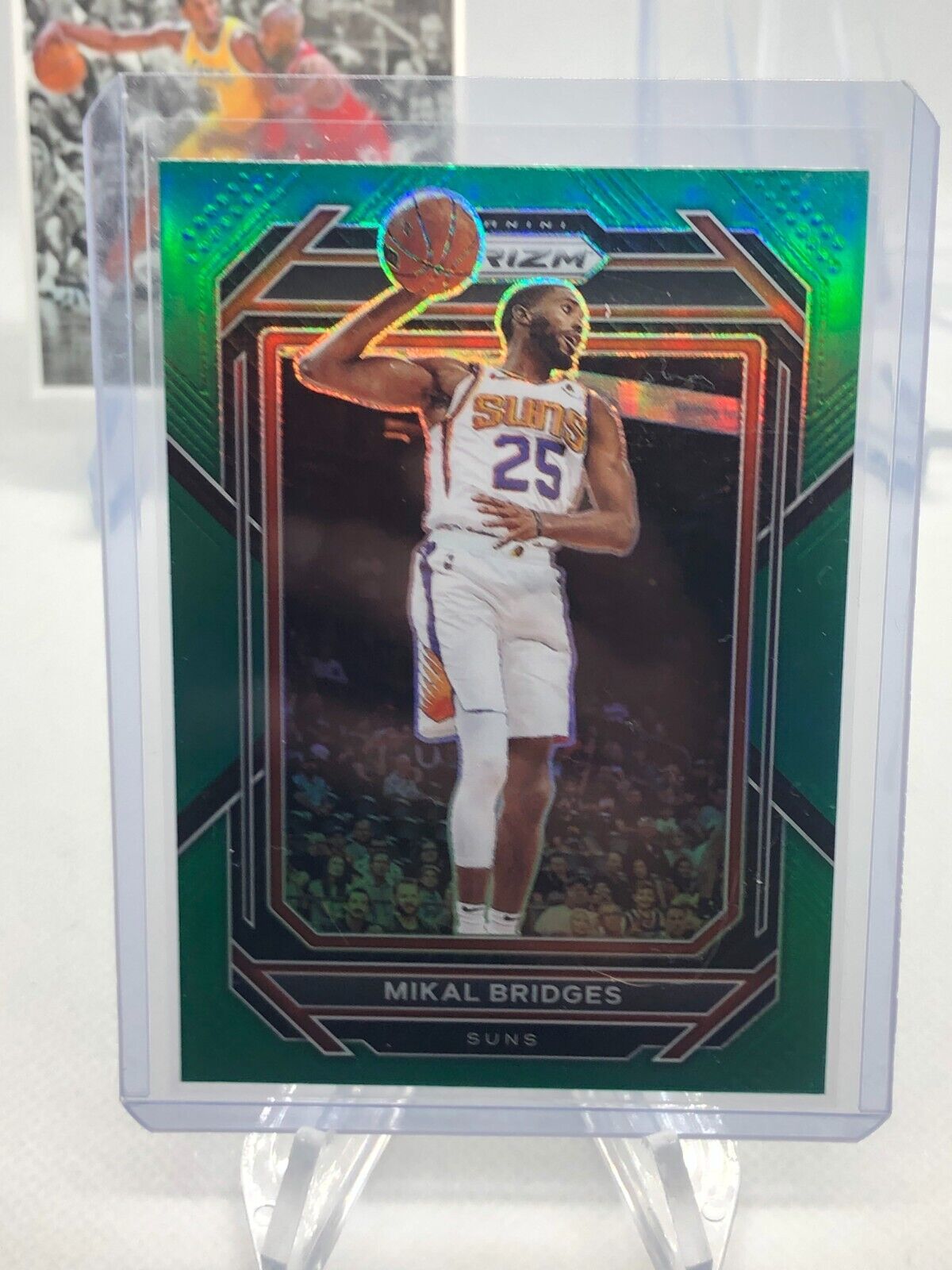 2022-23 Panini Prizm Mikal Bridges Green Prizm #120 Phoenix Suns - walk-of-famesports