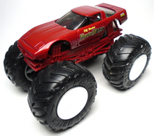 将图片加载到图库查看器,2023 Hot Wheels Monster Trucks Cliff Starbird Monster-Vette Leading Legends 1:64 Diecast Vehicle