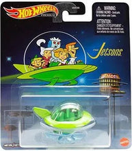 将图片加载到图库查看器,Hot Wheels Retro Entertainment - Back To The Future Toyota Truck, Batmobile, Jetsons, Casino Royale - Set of 5 Cars & Assorted