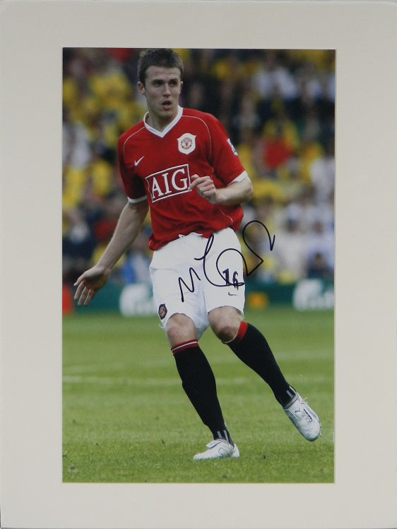Michael Carrick Signed Autographed 8x10 Matted