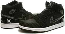 Load image into Gallery viewer, Jordan 1 Retro Barons - Opening Day Size 5.5Y / 7W New