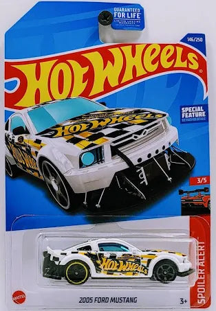 Hot Wheels 2005 Ford Mustang White Spoiler Alert 3/5 146/250