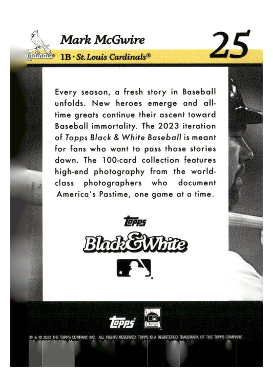 2023 Topps Black & White #25 Mark McGwire