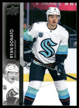 تحميل الصورة إلى عارض المعرض، 2021-22 Upper Deck #697 Ryan Donato
