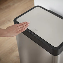 تحميل الصورة إلى عارض المعرض، Kohler 48L Motion Sensor Trash Can Open Box

