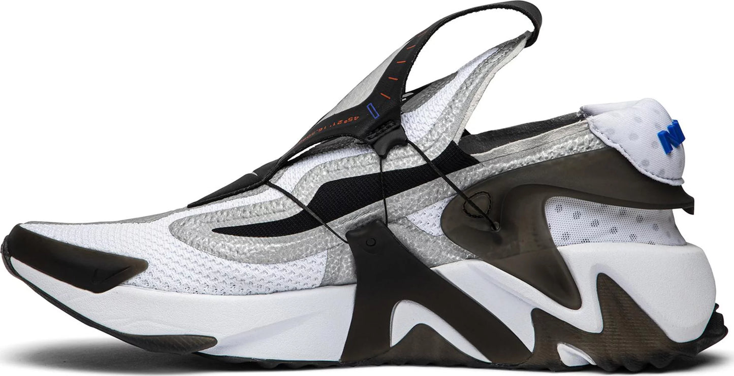 Nike Adapt Huarache White Black Size 9.5M / 11W New