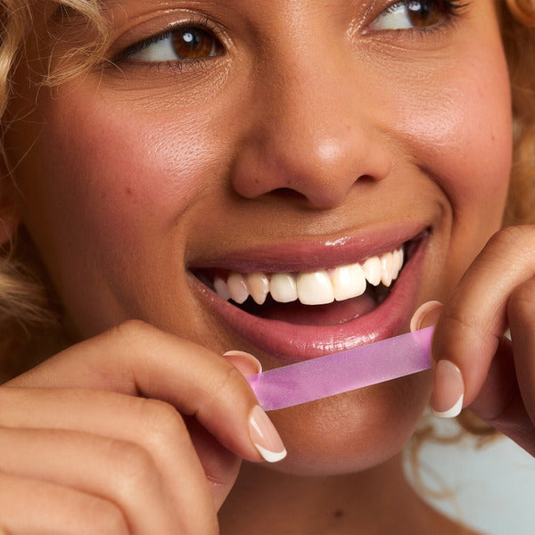 SNOW Dissolving Teeth Whitening Strips, 28 Treatments - image 2