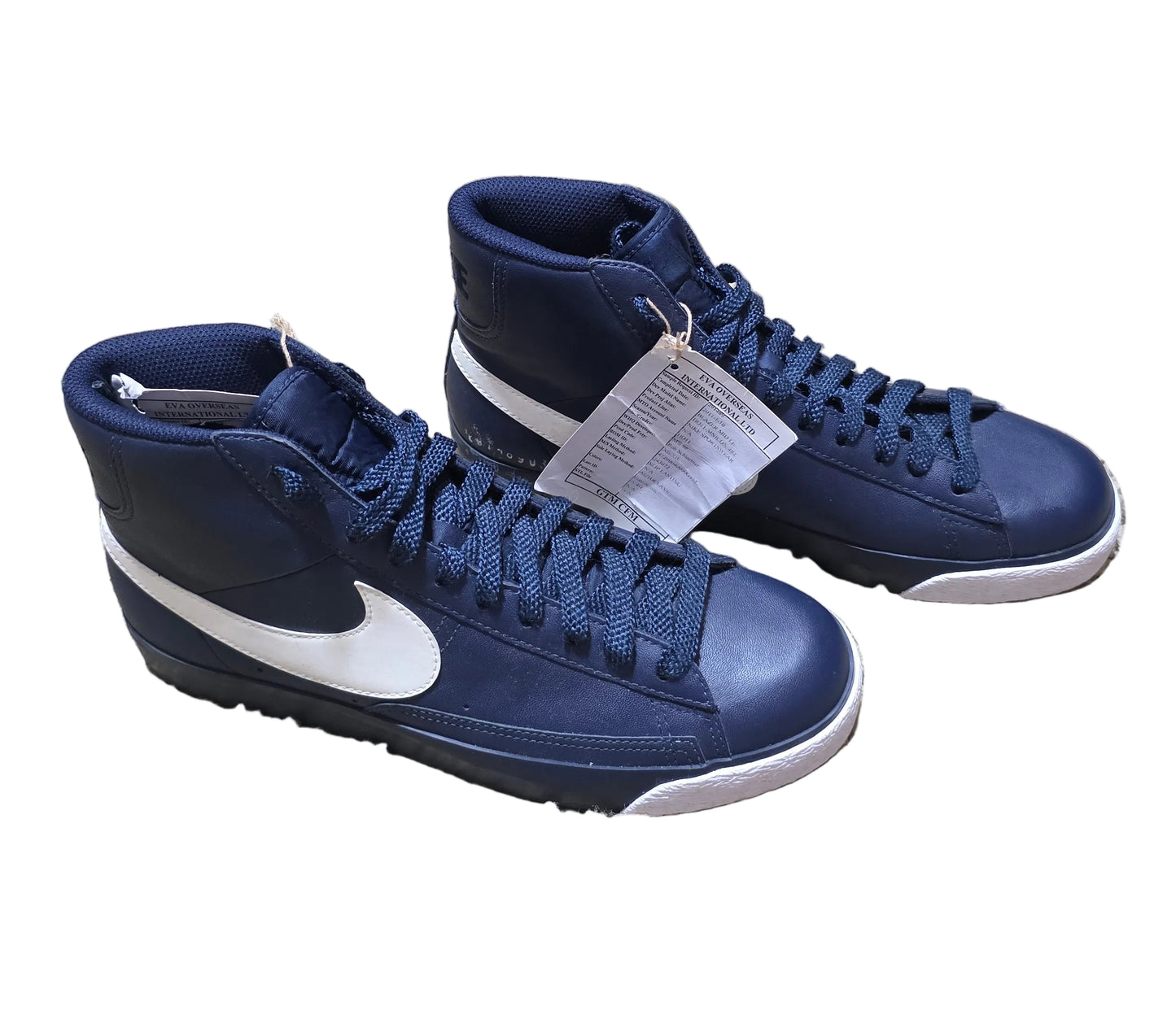 SAMPLE BLAZER MID LE OBSIDIAN WHITEW Size 9M / 10.5W New