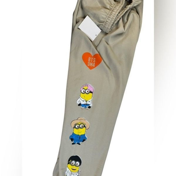 BTS x Despicable Me Minion Sweatpants SZ Small