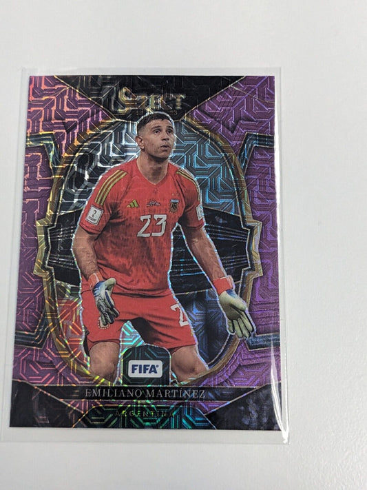 2022-23 Select FIFA Emiliano Martinez Purple Mojo #2 Argentina - walk-of-famesports