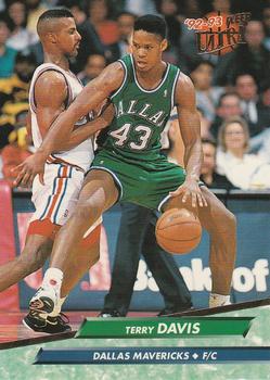 1992-93 Fleer Ultra Terry Davis #41 Dallas Mavericks