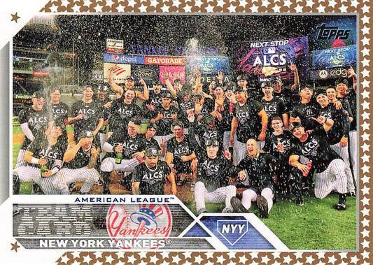 2023 Topps Gold Star Gold Star New York Yankees Team Card 516 New York Yankees