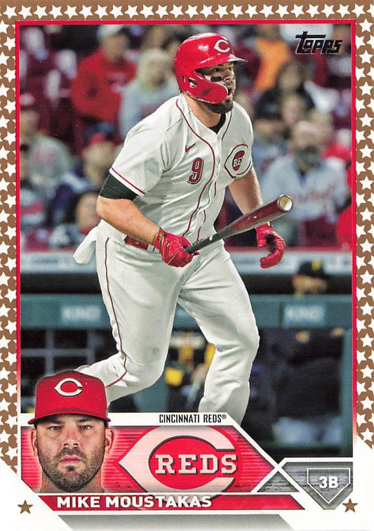 2023 Topps Gold Star Gold Star Mike Moustakas #539 Cincinnati Reds