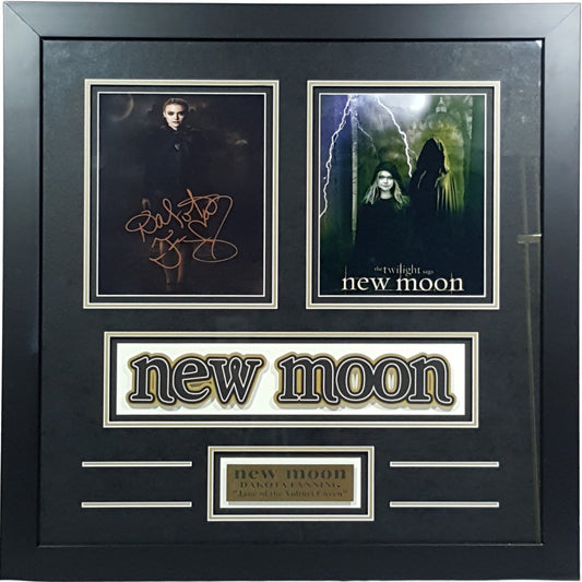 Dakota Fanning Autographed Vulture 8x10 Framed in New Moon