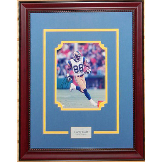 Torry Holt  Signed Autographed 8x10 - walk-of-famesports