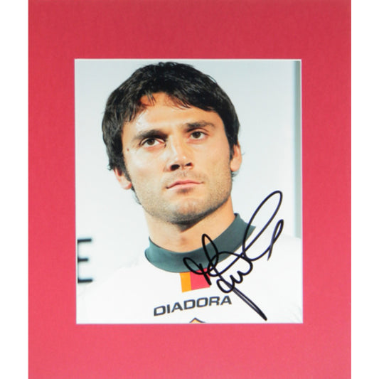 Vincenzo Montella Signed Autographed 8x10 - walk-of-famesports